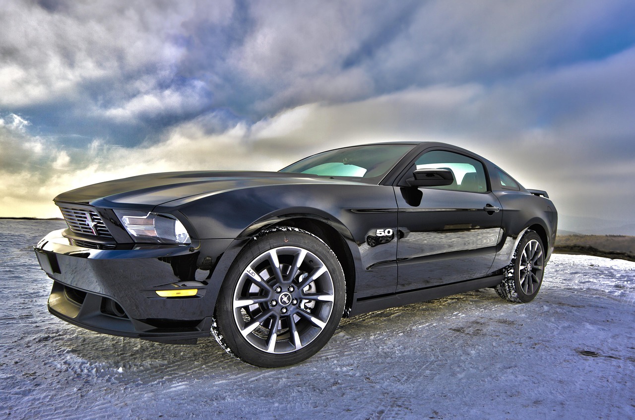 Garageposter met herfstige auto-illustratie.